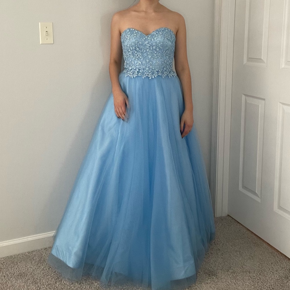 Blue prom dress
